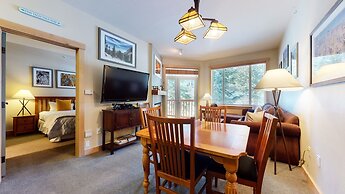 Sunstone #320 2 Bedroom Condo by RedAwning