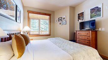 Sunstone #320 2 Bedroom Condo by RedAwning