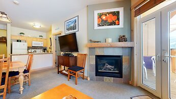 Sunstone #320 2 Bedroom Condo by RedAwning