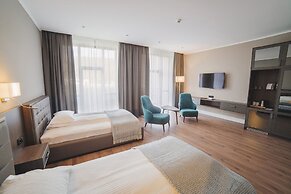 Hotel Irys by Derenivska Kupil