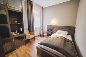 Hotel Irys by Derenivska Kupil