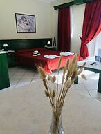 L'Eremo Luxury Apartments