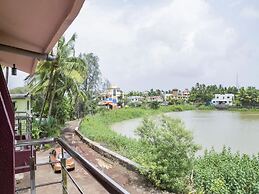 Lotus The Lake view Resort