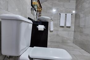 Janjay Hotel