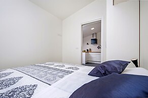 Lakovich Sea View Apartments