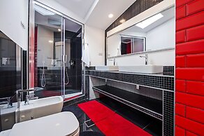 Lakovich Sea View Apartments