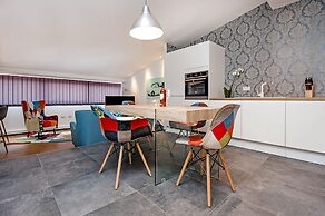 Lakovich Sea View Apartments