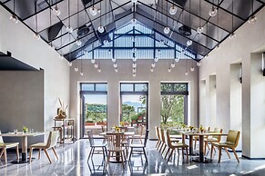 Cordis Dongqian Lake Ningbo