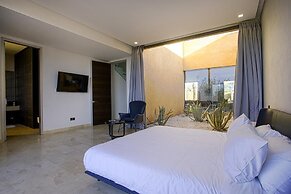 Villa Amara Oliver Palm Resort