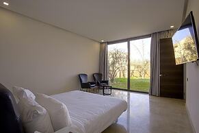 Villa Amara Oliver Palm Resort