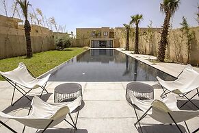 Villa Amara Oliver Palm Resort