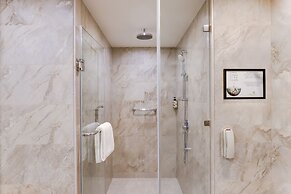 Lemon Tree Premier Mumbai Intl. Airport