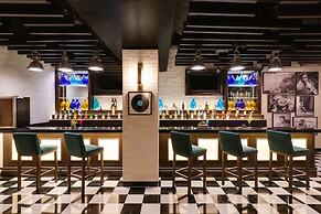 Lemon Tree Premier Mumbai Intl. Airport