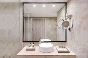 Lemon Tree Premier Mumbai Intl. Airport