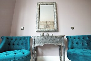 Rowan Tree Your Apartment