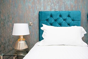 Rowan Tree Your Apartment