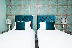 Rowan Tree Your Apartment