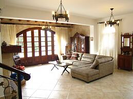 Webooking Theodora Villa