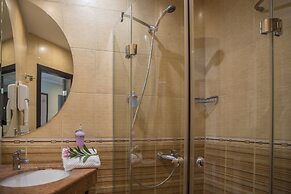 Smartline Meridian Hotel