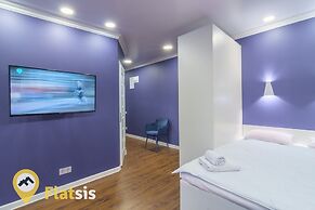 Flatsis Apartment August 23