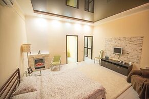 Flatsis Apartment Kuznechnaya 13