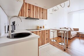 Flatsis Apartment Dudinskaya 1A