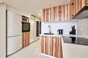 Flatsis Apartment Dudinskaya 1A