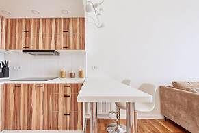 Flatsis Apartment Dudinskaya 1A