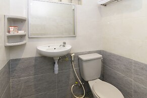 Super OYO 890 Dewi Fortuna Guest House