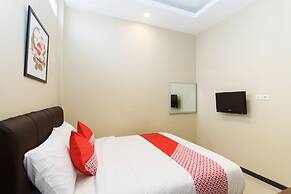 Super OYO 890 Dewi Fortuna Guest House
