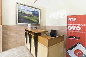 Super OYO 890 Dewi Fortuna Guest House