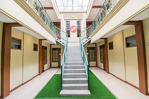 Super OYO 890 Dewi Fortuna Guest House