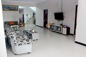 OYO 783 Grand Mentari Guest House