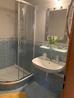 Pension Nathalie Leser