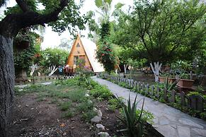 Oran Pansiyon Agac Evler