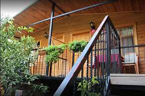 Oran Pansiyon Agac Evler