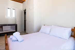 Beach Front Villa Gousetis