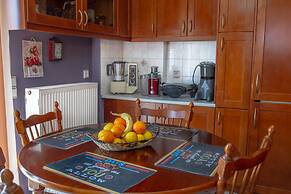 Kiritsis Stylish Apartment