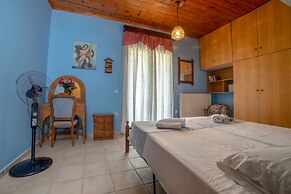 Kiritsis Stylish Apartment