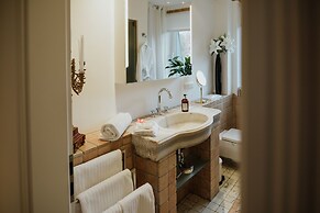 Luxury Apartment & Penthouse Villa