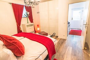 Luxury Apartment & Penthouse Villa