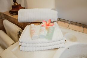 Luxury Apartment & Penthouse Villa