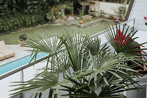 Luxury Apartment & Penthouse Villa