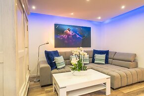 Luxury Apartment & Penthouse Villa