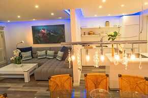 Luxury Apartment & Penthouse Villa