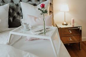 Luxury Apartment & Penthouse Villa