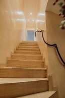 Luxury Apartment & Penthouse Villa