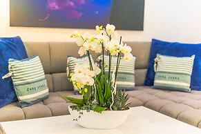 Luxury Apartment & Penthouse Villa