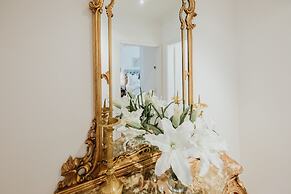 Luxury Apartment & Penthouse Villa