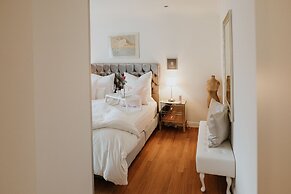 Luxury Apartment & Penthouse Villa